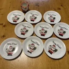 サンタクロースデザインのクリスマスプレート9枚セット