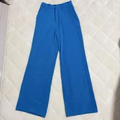 センタープレスストレートパンツ XS ターコイズブルー