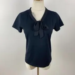美品 any SiS コンフォートモダールベーシック ボウタイプルオーバー 黒のサムネイル