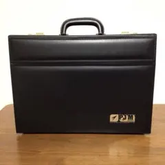 【最高峰の品格】PJM JAPAN 鍵付き パイロットケース ハードタイプ 黒のサムネイル