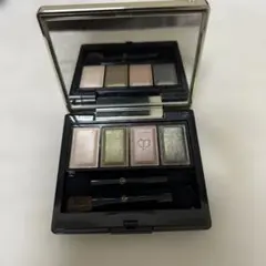 クレ・ド・ポー ボーテ オンブルクルールクアドリ 302