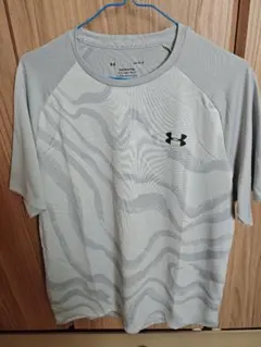 UNDER ARMOUR 　アンダーアーマー　Tシャツ Lサイズのサムネイル