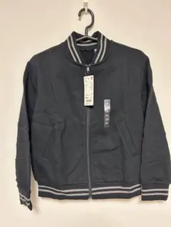 UNIQLO 新品未使用　ブラック ジップアップジャケット 150