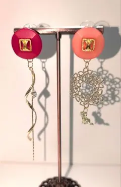【新品】ハンドメイド　ボタン、猫、お花のピアス