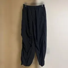 新品 未使用 レディース ユニクロ パンツ M Mサイズ ブラック 黒