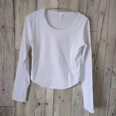 白　ホワイト　レディース　長袖Ｔシャツ