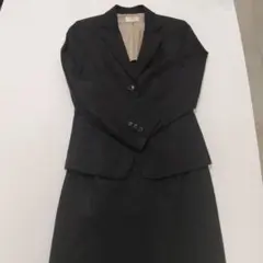 Aylesbury ブラック スカートスーツ