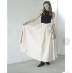 CLANE VOLUME MAXI SKIRT (PINK)