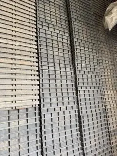 山形　引き取り限定！！破損なし 苗箱 水稲 農業資材　1500枚のサムネイル