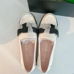 kate spade リボン付きローファー 5B ホワイトのサムネイル