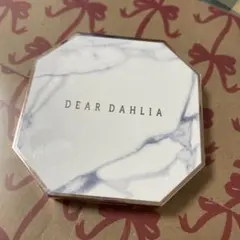 DEAR DAHLIA Timeless Beauty アイシャドウパレットのサムネイル