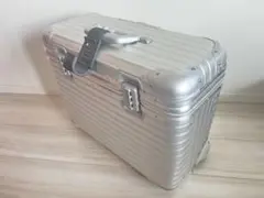 2026年最新】rimowa pilotの人気アイテム - メルカリ