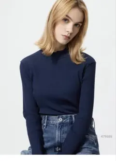 ユニクロ｜リブハイネックT 長袖　カラー68BLUE