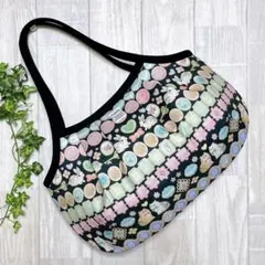 Item thumbnail for item 86549785-509a-4e8e-9a36-c9b71c6942c4