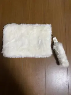 レディース 白ファー クラッチバッグ ハンドバッグ 秋冬 もこもこ素材 最終価格