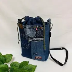 デニムリメイクショルダーバッグ　ハンドメイド　斜め掛け　肩掛け　ペットボトルOK