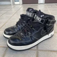 Nike Air Force 1 ブラック ハイカット