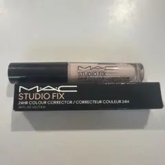 MAC スタジオ フィックス 24 カラー コレクター　ピンクのサムネイル