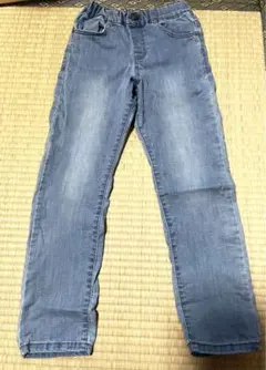 デビロック　キッズ　ライトブルー スリム　ストレート　デニムパンツ　140センチ
