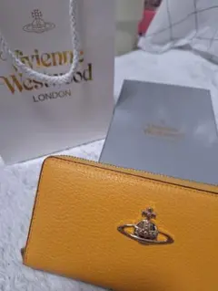Vivienne Westwood 黄色　長財布