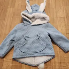ウサギ耳付き水色アウター