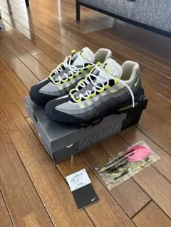 ナイキ　エアマックス95 イエローグラデ