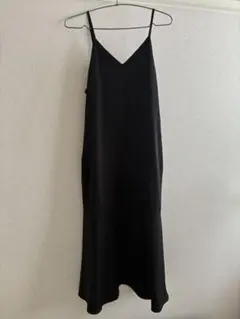 GU サテン バックリボン キャミソールワンピース