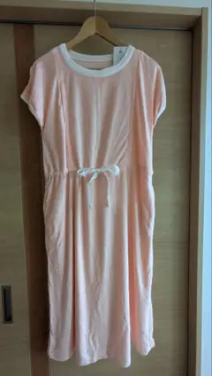 新品未使用　マタニティ〜産後　授乳口付きワンピース