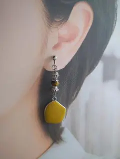 天然石タイガーアイのイヤリング