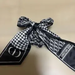 Christian Dior リボンシュシュ ブラック ホワイトのサムネイル