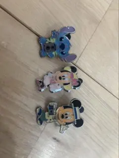 ミッキー・ミニー・スティッチ ピンバッジ 3個セット