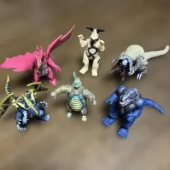 ウルトラマン怪獣 11体まとめ売り - メルカリ