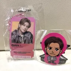 岩田剛典 ガチャ クリアチャーム &ステッカーセット - メルカリ