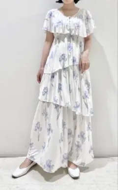 ジェラートピケ 花柄ティアードワンピース（オフホワイト）