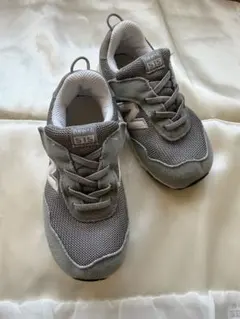 new balance 515 ベビーシューズ グレー　16㎝