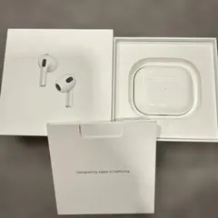 Apple AirPods 3世代【箱、充電コード付き】のサムネイル