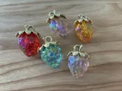 いちご　チャーム　ハンドメイド　パーツ　5個セット