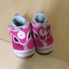 ニューバランスサマーシューズピンク12㎝