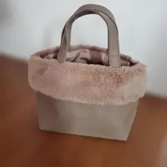 美品★earth music&ecology ベージュ ファー付きトートバッグ