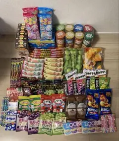 S*A様 お菓子10000円相当　まとめ売り　チョコ　グミ　ぷくぷく　忍者めしのサムネイル