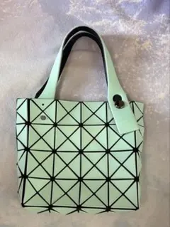 ISSEY MIYAKE BAO BAO ミントグリーン ハンドバッグのサムネイル