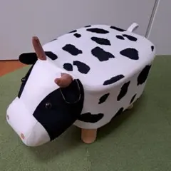 牛デザインの椅子