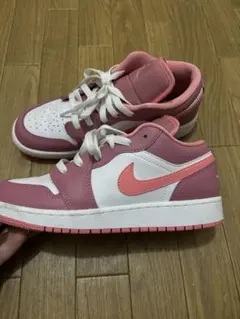 ナイキGSエアジョーダン1ロー