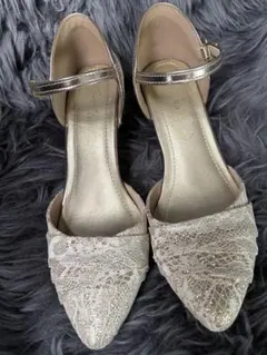 ゴールドベージュ レース ポインテッドトゥパンプス　サイズS