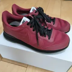 NIKE INTERNATIONALIST 25.5cm
