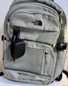 THE NORTH FACE リュック バックパック ベージュ30L 訳ありのサムネイル