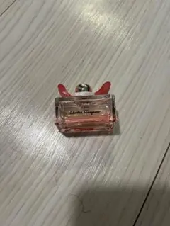 フェラガモ シニョリーナ イン フィオーレ EDT 5ml 香水