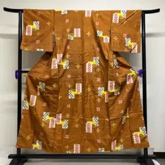 小紋　アンティーク　銘仙　菊花　花菱　籠目　ブラウン　着物　041t