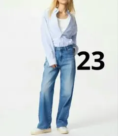 ユニクロ 人気ワイドストレートジーンズ ブルー(裾上げなし)