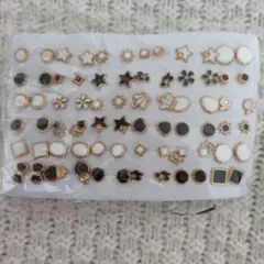 【新品未使用】ピアスセット　金属アレルギー　樹脂ピアス　72点 メンズピアス